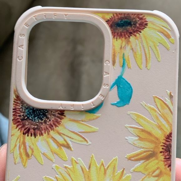 Casetify iPhone 13 Pro Phone Case Sunflowers Like New EUC - Picture 2 of 10